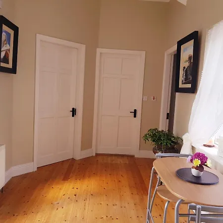 Alderwood House Bed & Breakfast